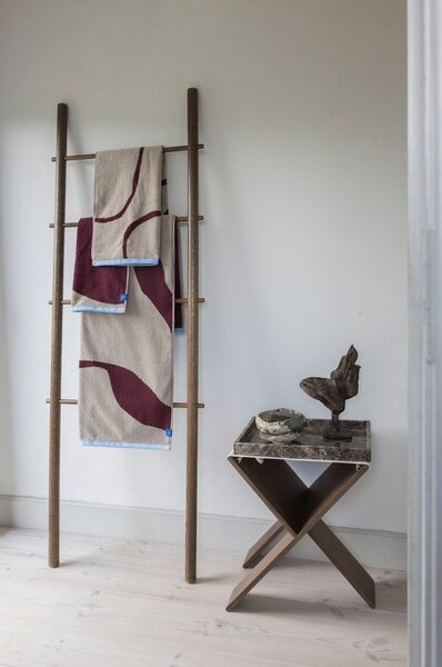 Set di asciugamani tipo terry burgundy/greige in cotone organico 2 pz 40x55 cm Nova Arte – Mette Ditmer Denmark
