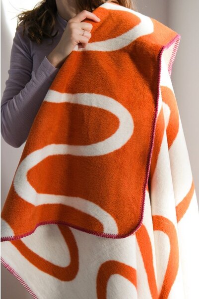 Coperta arancione 150x200 cm Swirl – noo.ma