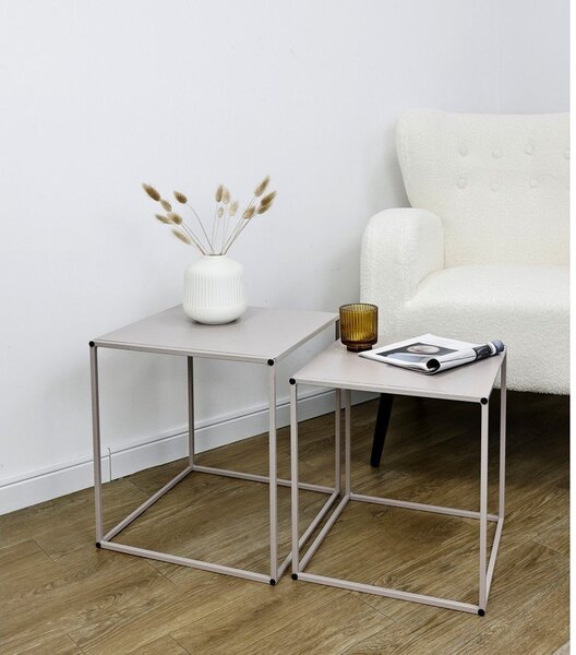 Set di tavolini da salotto beige in metallo 2 pz 38x38 cm Alrik – Yes Everyday