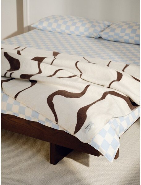 Coperta marrone/color crema 150x200 cm Felu – noo.ma