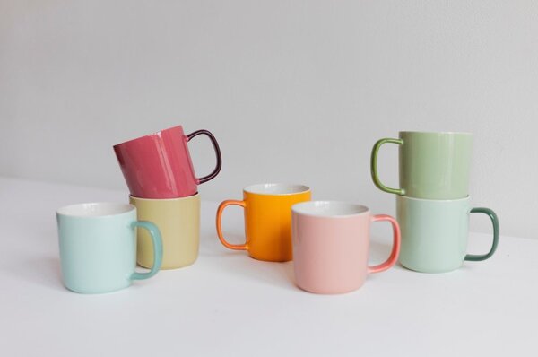 Tazza rosa in new bone china 370 ml Mae – ONA