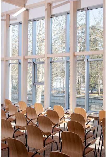 Sedie da pranzo in set di colore naturale con effetto rovere con braccioli/impilabili 2 pz Book – Gazzda