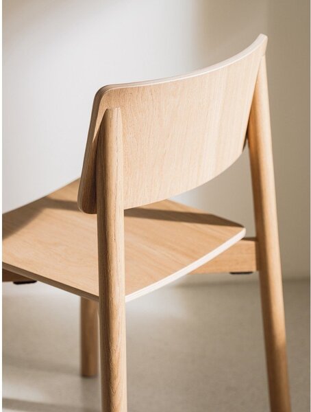 Sedia da pranzo di colore naturale con effetto rovere impilabile Wem – noo.ma