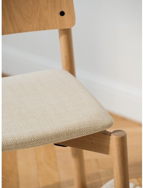 Sedia da pranzo di colore naturale con effetto rovere impilabile Wem – noo.ma