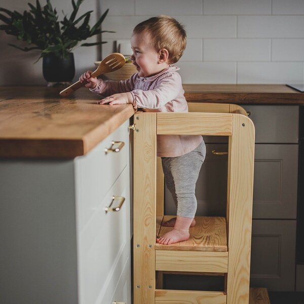 Torre di apprendimento di colore naturale in pino massiccio Montessori – Meowbaby