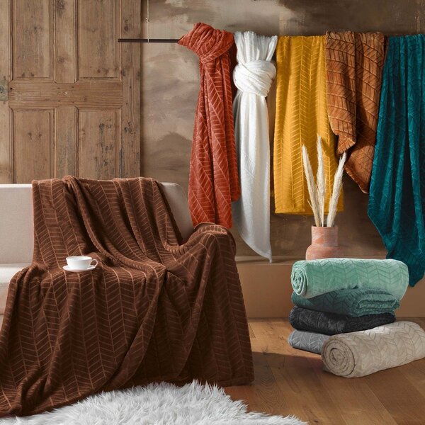 Copriletto verde in microflanella 180x220 cm Arya – douceur d'intérieur