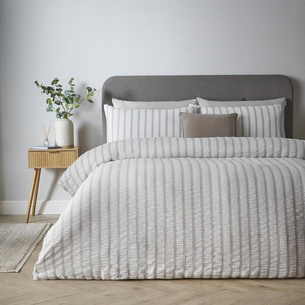 Set copripiumino e federa grigio per letto singolo 135x200 cm So Soft Seersucker Stripe – Catherine Lansfield