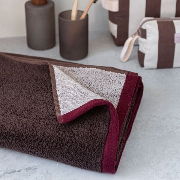 Asciugamano tipo terry marrone in cotone organico 50x90 cm Soft – Mette Ditmer Denmark