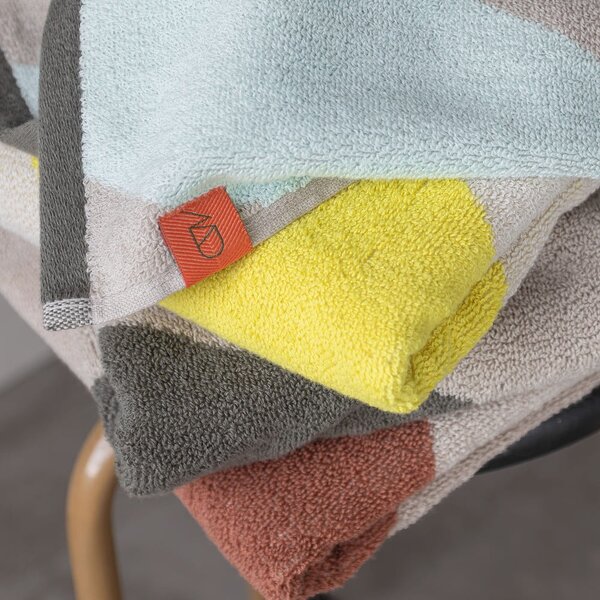 Set di asciugamani gialli in spugna in cotone organico 2 pz 40x55 cm Diagonal - Mette Ditmer Denmark