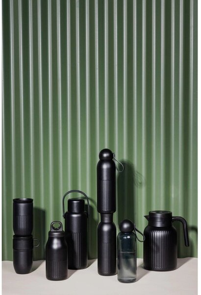 Bottiglia termica nera in acciaio inox 500 ml Tekla – Sagaform