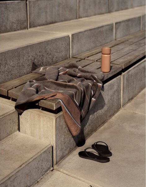 Asciugamano marrone/beige in cotone 70x140 cm Sauna – Zone
