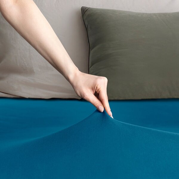 Lenzuolo con angoli color petrolio in jersey 90x200 cm Amber – Restilo