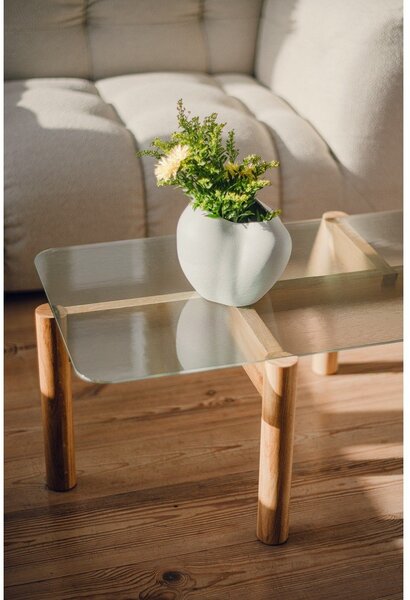 Tavolino da salotto di colore naturale con piano in vetro 55x105 cm Kob – noo.ma