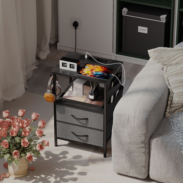 HOMCOM Tavolino da Salotto e Laterale con Stazione di Ricarica, Struttura in Acciaio, Porte USB-C, Cassetti e Ganci, 40x30x60 cm, Nero | Aosom Italy