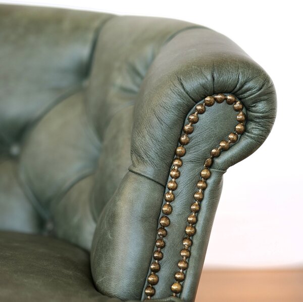 Sedia Chesterfield Diana Pelle Primo Fiore Premium – Eleganza Classica e Comfort Artigianale