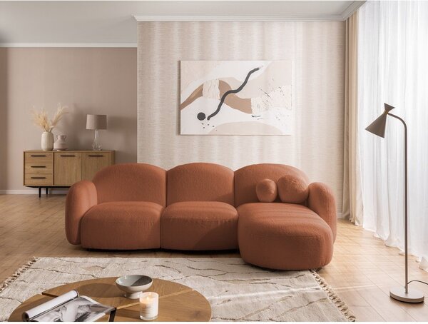 Divano angolare color terracotta (con penisola a destra/con chaise lounge) con rivestimento in bouclé Orbit – Ropez