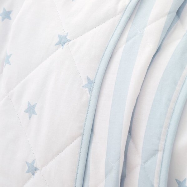 Copriletto per bambini bianco e blu in cotone con rivestimento trapuntato 135x190 cm Mini Star & Stripes – Bianca