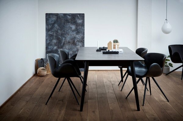 Sedia da pranzo nera in imbottito con braccioli Gaia – DAN-FORM Denmark