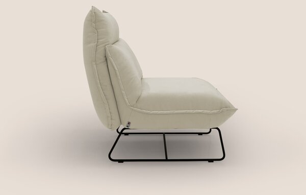 Tessa Poltroncina dal design moderno in morbida microfibra smacchiabil