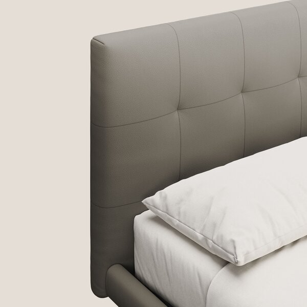 Midori letto imbottito trapuntato in ecopelle con piedini alti T04 tal