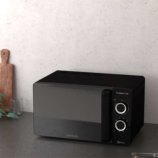 Cecotec Forno Microonde con Grill Capacit 20 Litri Potenza 700 Watt colore Nero - 1525