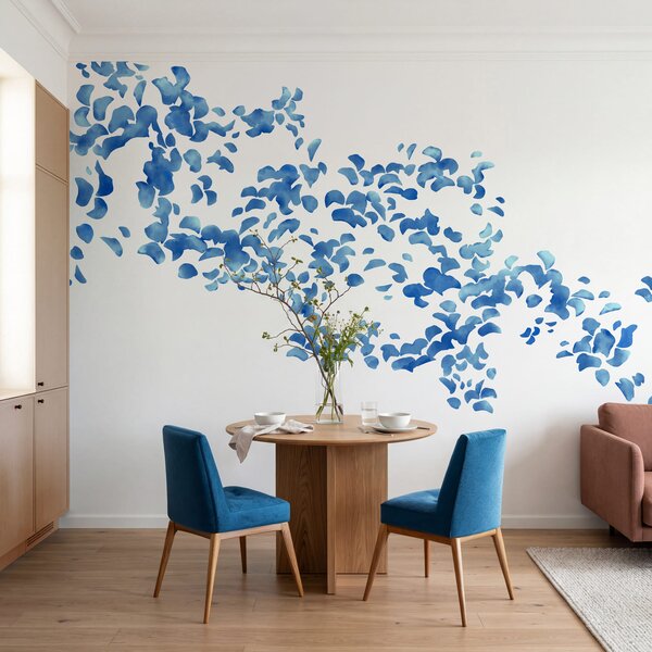 Carta da parati Petali di fiori blu su sfondo bianco, Carta da parati acquerello sul muro, Carta da parati popolare - Tapeko.it
