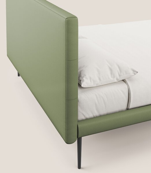 Midori letto imbottito trapuntato in ecopelle con piedini alti T04 ver