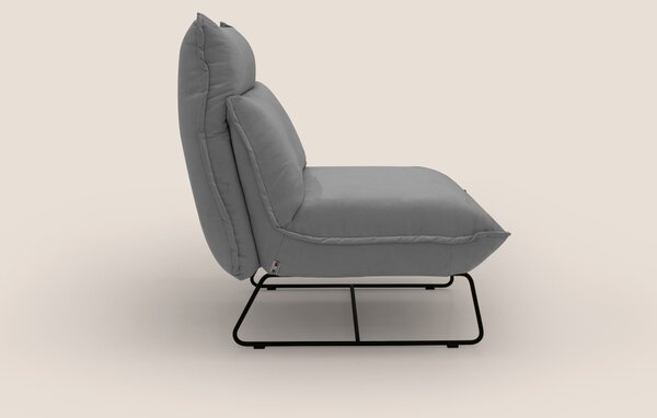Tessa Poltroncina dal design moderno in morbida microfibra smacchiabil