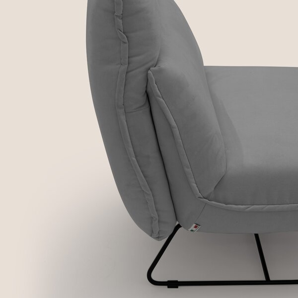 Tessa Poltroncina dal design moderno in morbida microfibra smacchiabil
