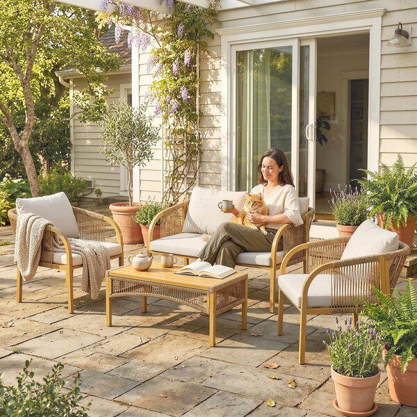 Outsunny Salotto da Giardino Esterno 4 Pezzi con Divano, 2 Poltrone e Tavolo Cuscini, in Acciaio Resina Intrecciata, 120x72x73 cm, Kaki | Aosom Italy