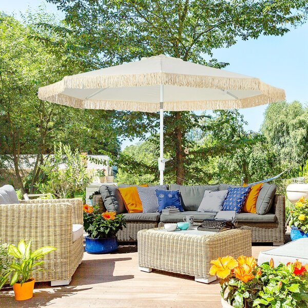 Ombrellone da Giardino 260x240 cm a Manovella Inclinabile con Frange in Poliestere e Metallo Bianco