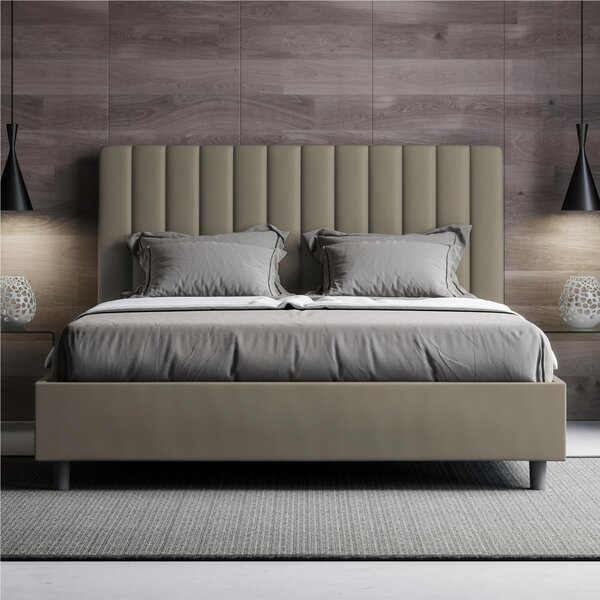 Letto matrimoniale In Similpelle AGUEDA con giroletto imbottito Dimensioni 160x190 cm effetto trapuntato cappuccino