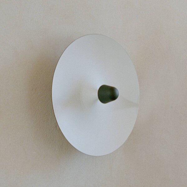 New Works Applique da parete Kantarell, dimmerabile, Bianco / Opale, Soggiorno / Sala da pranzo, Alluminio, Design, Applique