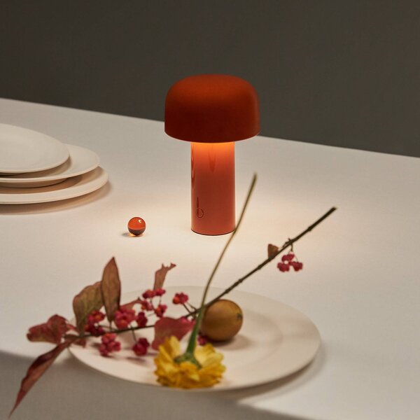 FLOS Lampada LED da tavolo Flos Bellhop, rossa, 21 cm, dimmerabile, IP54 dimmerabile, Rosso, Soggiorno / Sala da pranzo, Plastica, Design