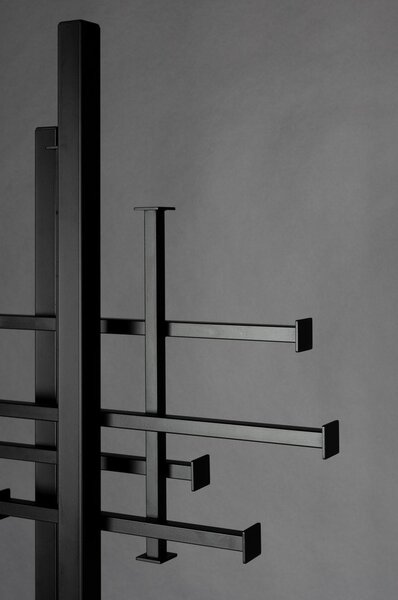 Appendiabiti nero in acciaio 71x185 cm Rumex – Dutchbone