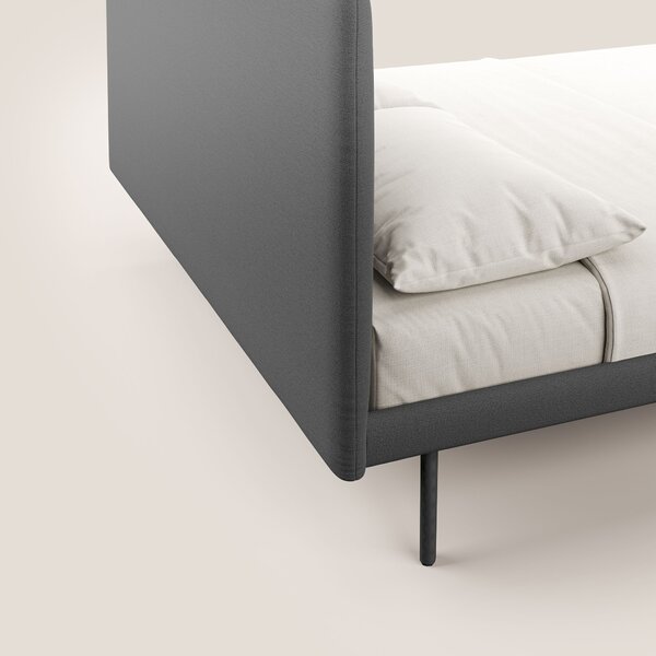 Noel letto minimal scandinavo con piedi in mogano e tessuto fiammato i