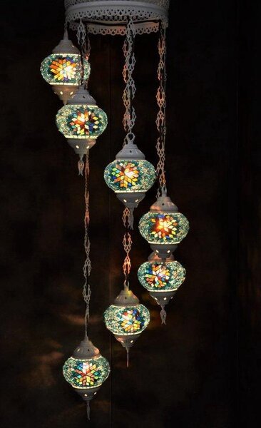 Lampada a sospensione in vetro colorato blu pastello con mosaico orientale, lampadario a 7 globi, realizzato a mano in Turchia