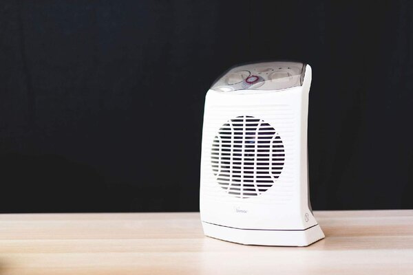 Bimar Termoconvettore Stufa elettrica per Riscaldamento Potenza 2000 Watt colore Grigio / Bianco - HF 201