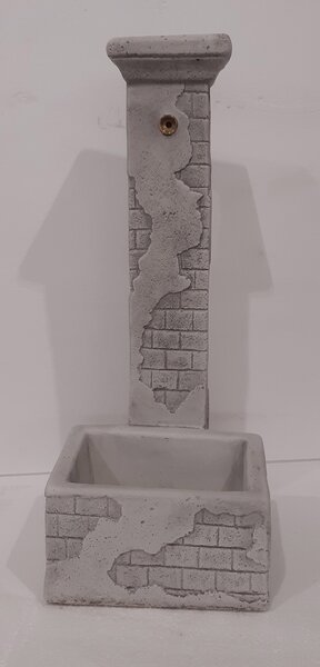 Fontana a colonna DEL BORGO in cemento H 73 cm, 38 x 28 cm