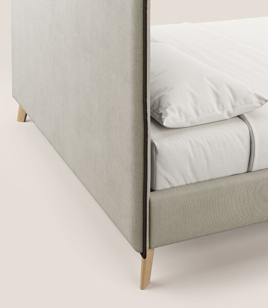 Leila letto imbottito con piedini legno in tessuto smacchiabile T17 pa