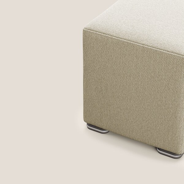 Cube pouf in tessuto morbido smacchiabile T05 cammello