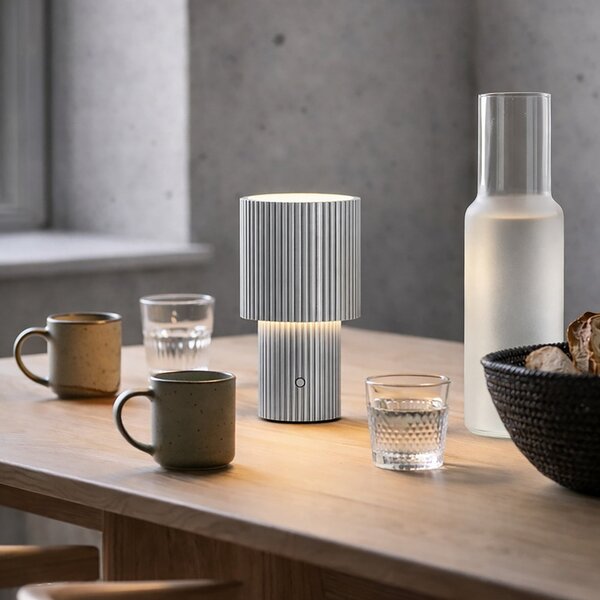 Lampade da tavolo Herstal, Iluma, dimmerabile, Metallizzato, Soggiorno, Alluminio, Moderno