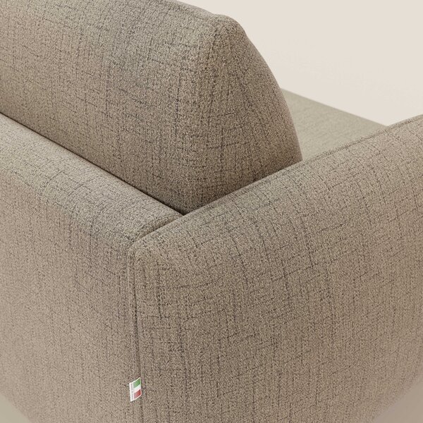Ninfea divano letto Design Morbido con Piedini alti in Metallo e Mater