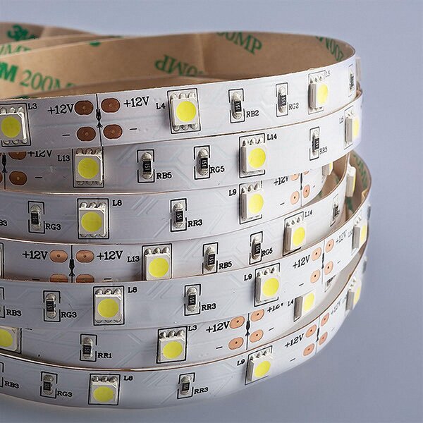 Striscia LED 5050 bianco freddo (6000k) 36W 500CM 12V IP20