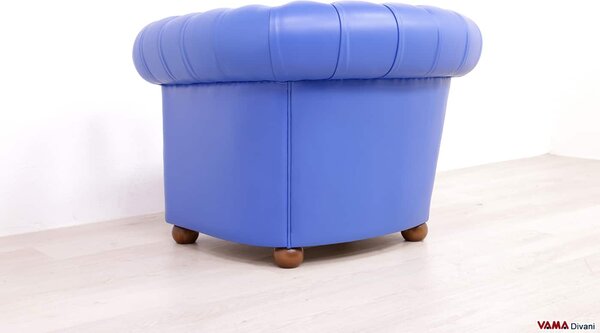 Piccola poltrona Chesterfield in Pelle Blu Cobalto