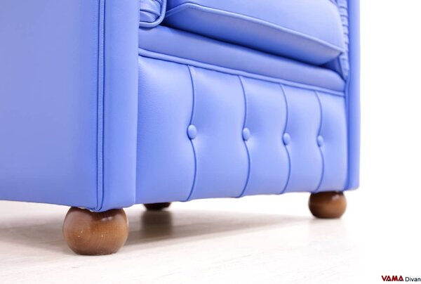 Piccola poltrona Chesterfield in Pelle Blu Cobalto