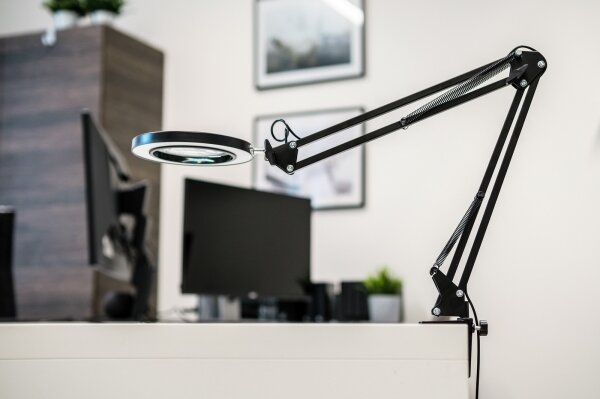 Brilagi - Lampada da tavolo LED dimmerabile con una lente d'ingrandimento LED/12W/5V 3000/4200/6000K nero