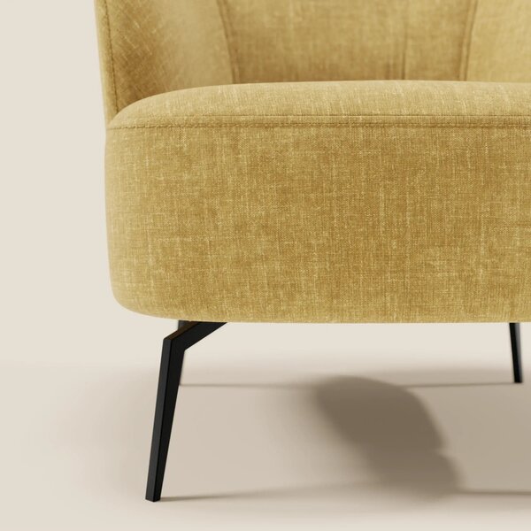 Renoa Poltroncina dall'eleganza moderna in tessuto smacchiabile T24 gi