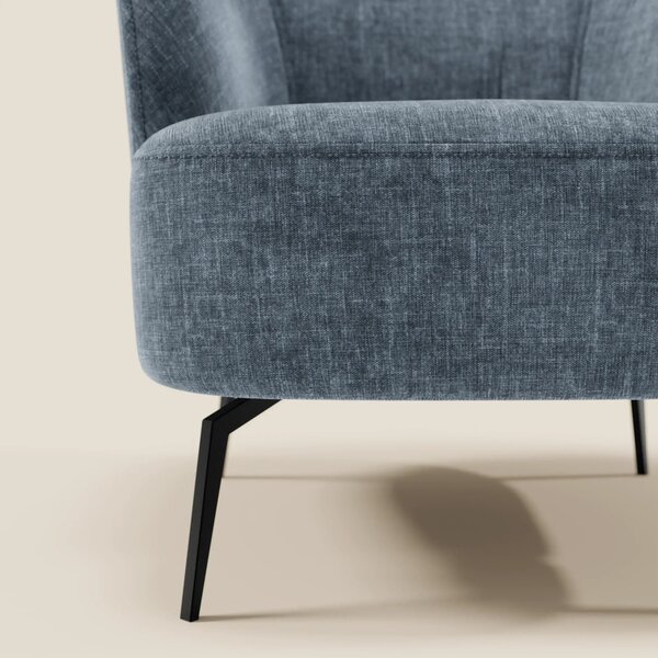Renoa Poltroncina dall'eleganza moderna in tessuto smacchiabile T24 bl