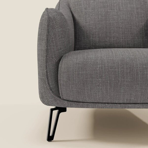 Avela Poltroncina dal comfort senza tempo in morbido tessuto impermeab